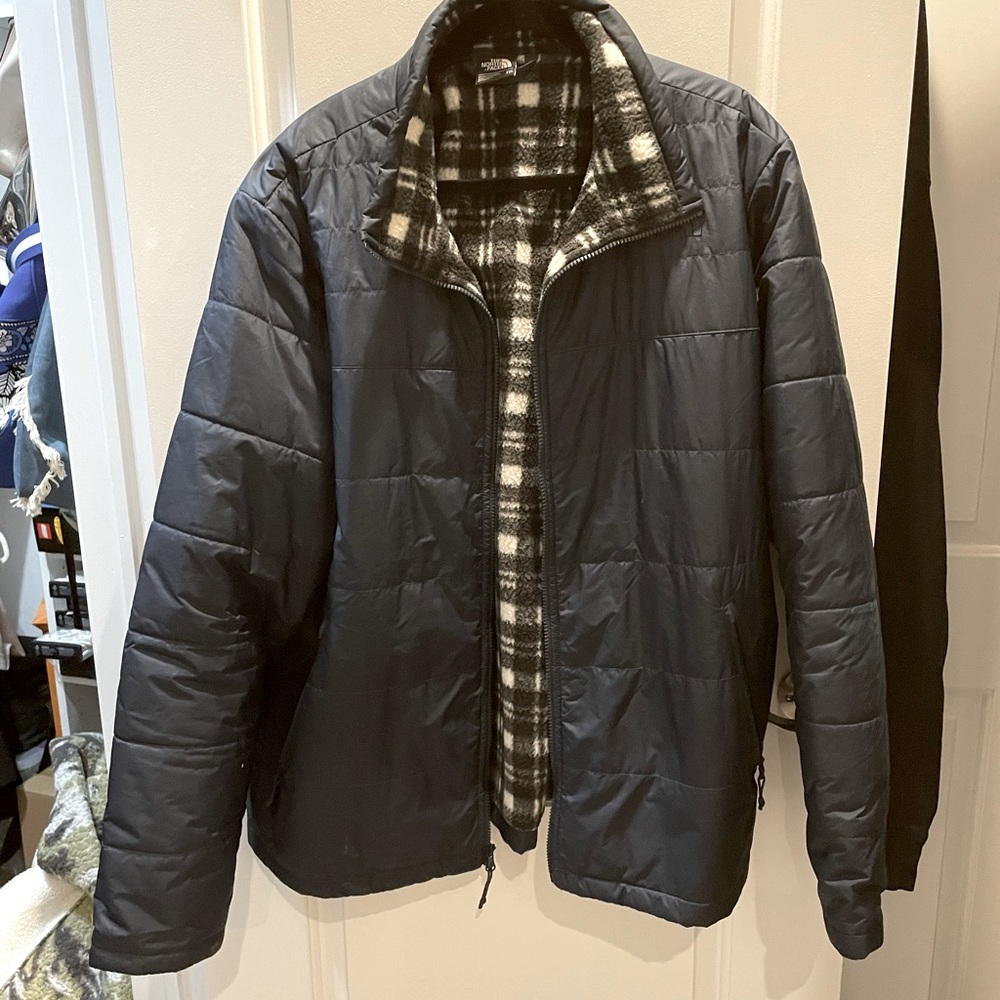 COPY - Men’s Northface Jacket with plaid flannel Sherpa lining XXL